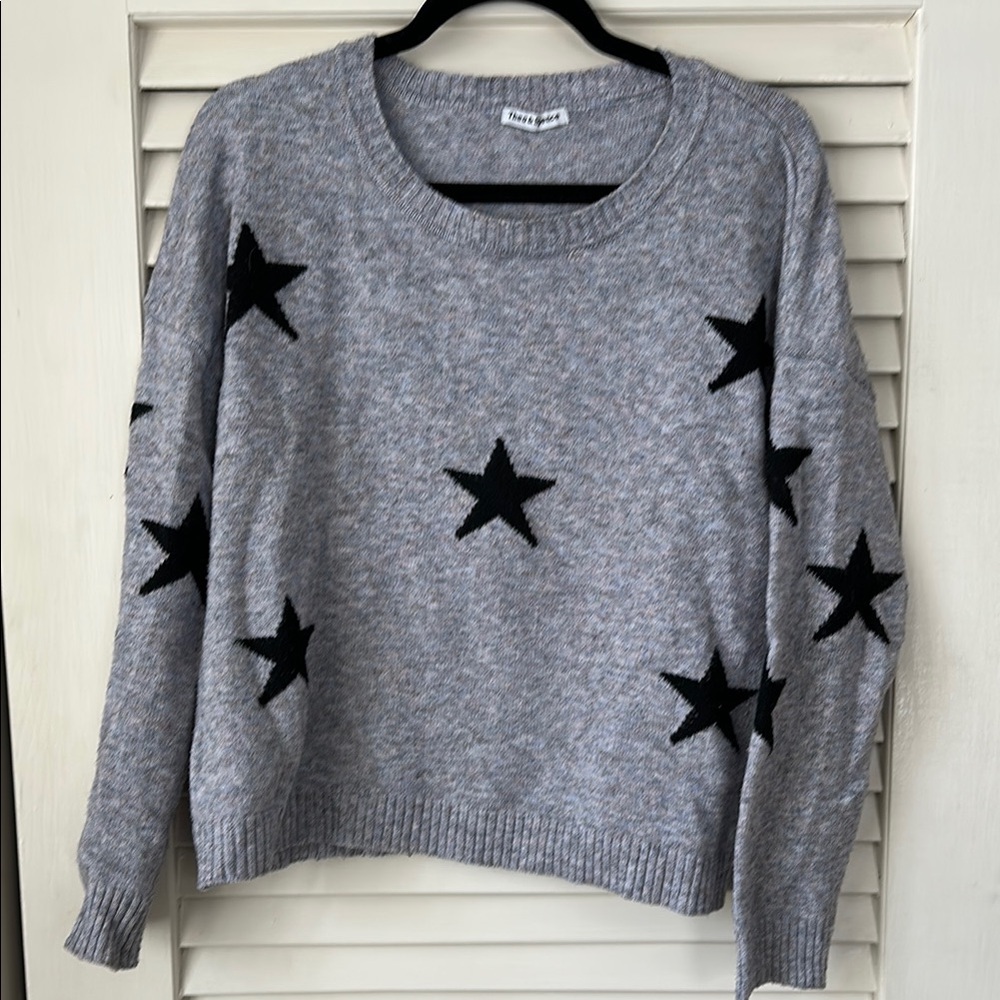 Gray Crew Neck Sweater with Black Star Pattern